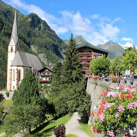 At Berghaus Glockner 하일리겐불루트